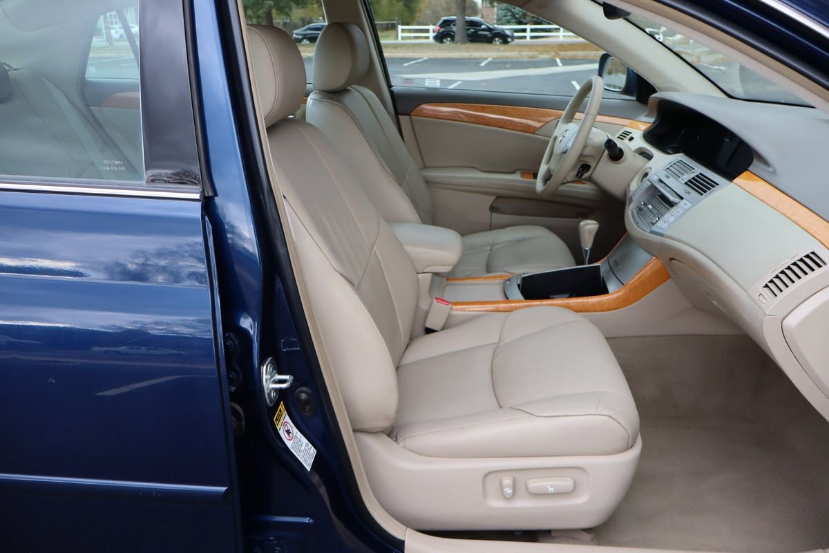 Used 2007 Toyota Avalon XL image 22