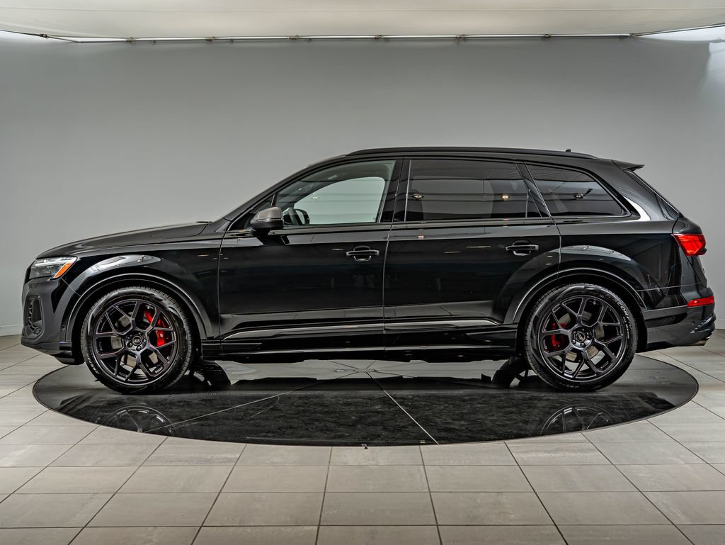 Used 2025 Audi SQ7 Prestige AWD/4WD image 8