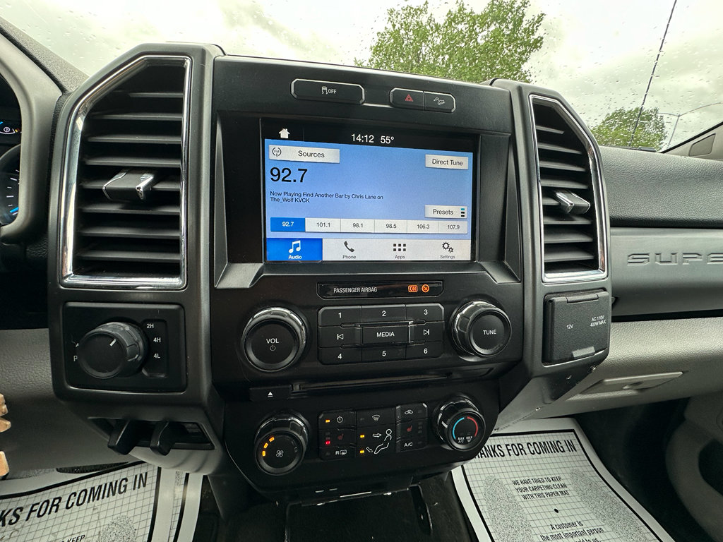 Used 2017 Ford F250 XLT w/ XLT Premium Package AWD/4WD image 13