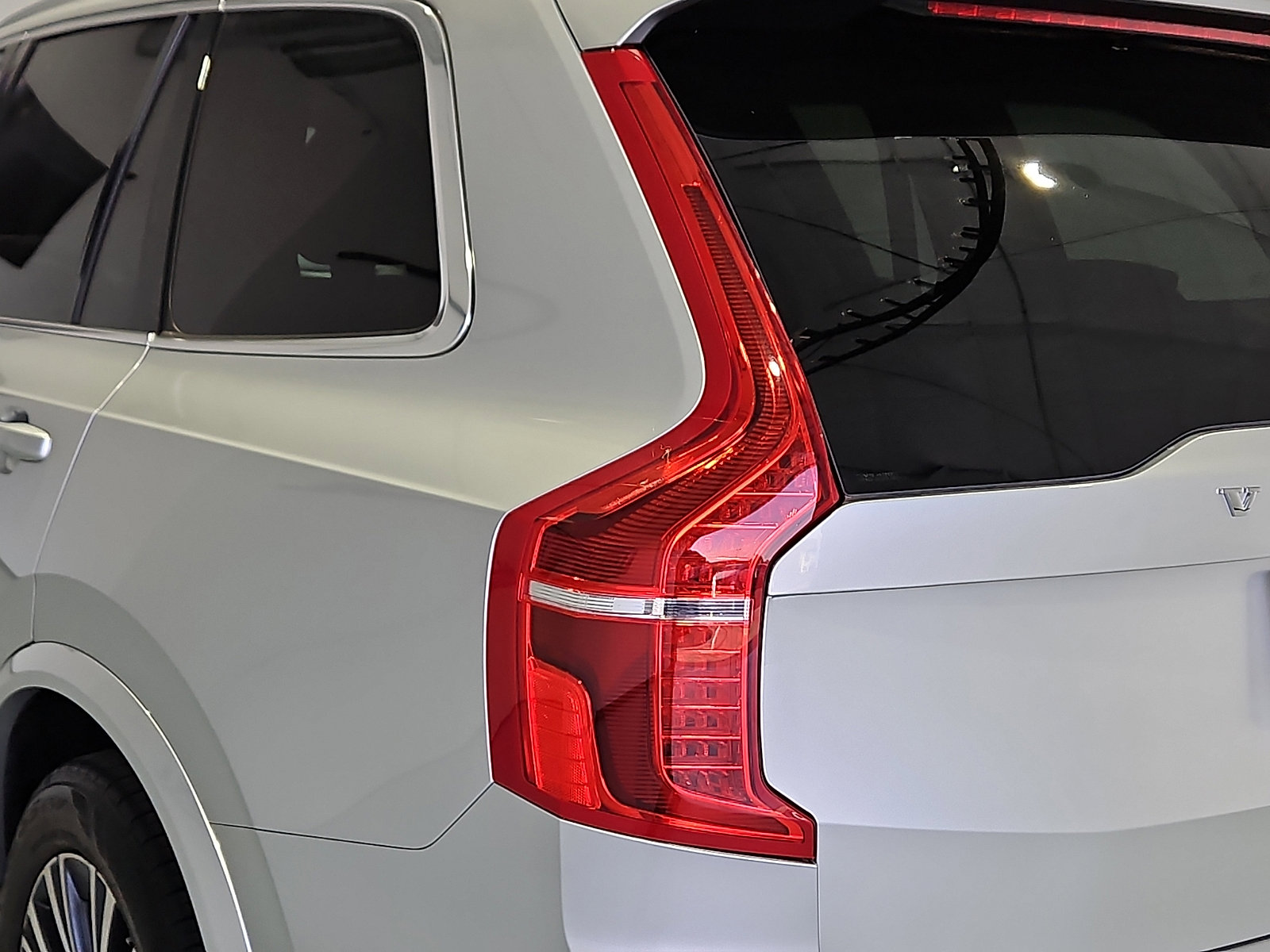 Used 2022 Volvo XC90 T6 Momentum AWD/4WD image 7