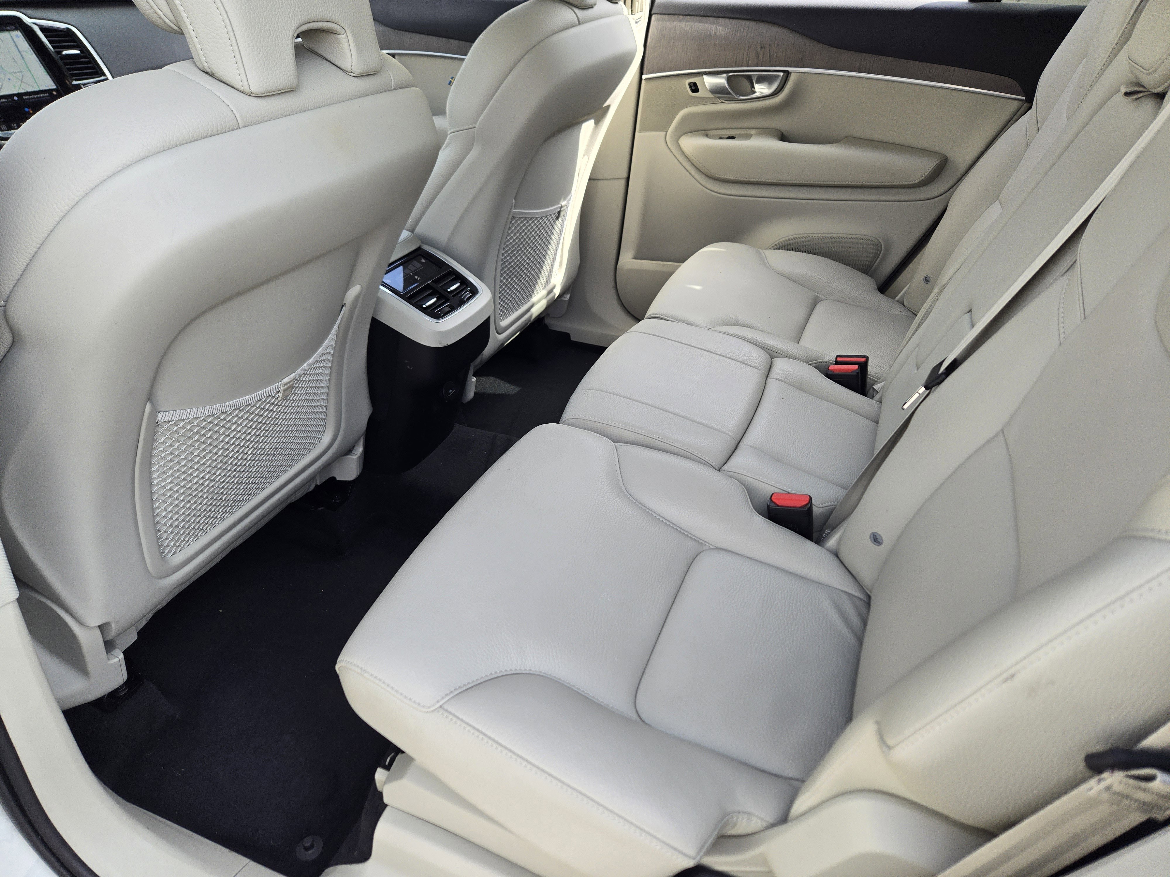 Used 2023 Volvo XC90 B6 Plus w/ Protection Package Premier image 35