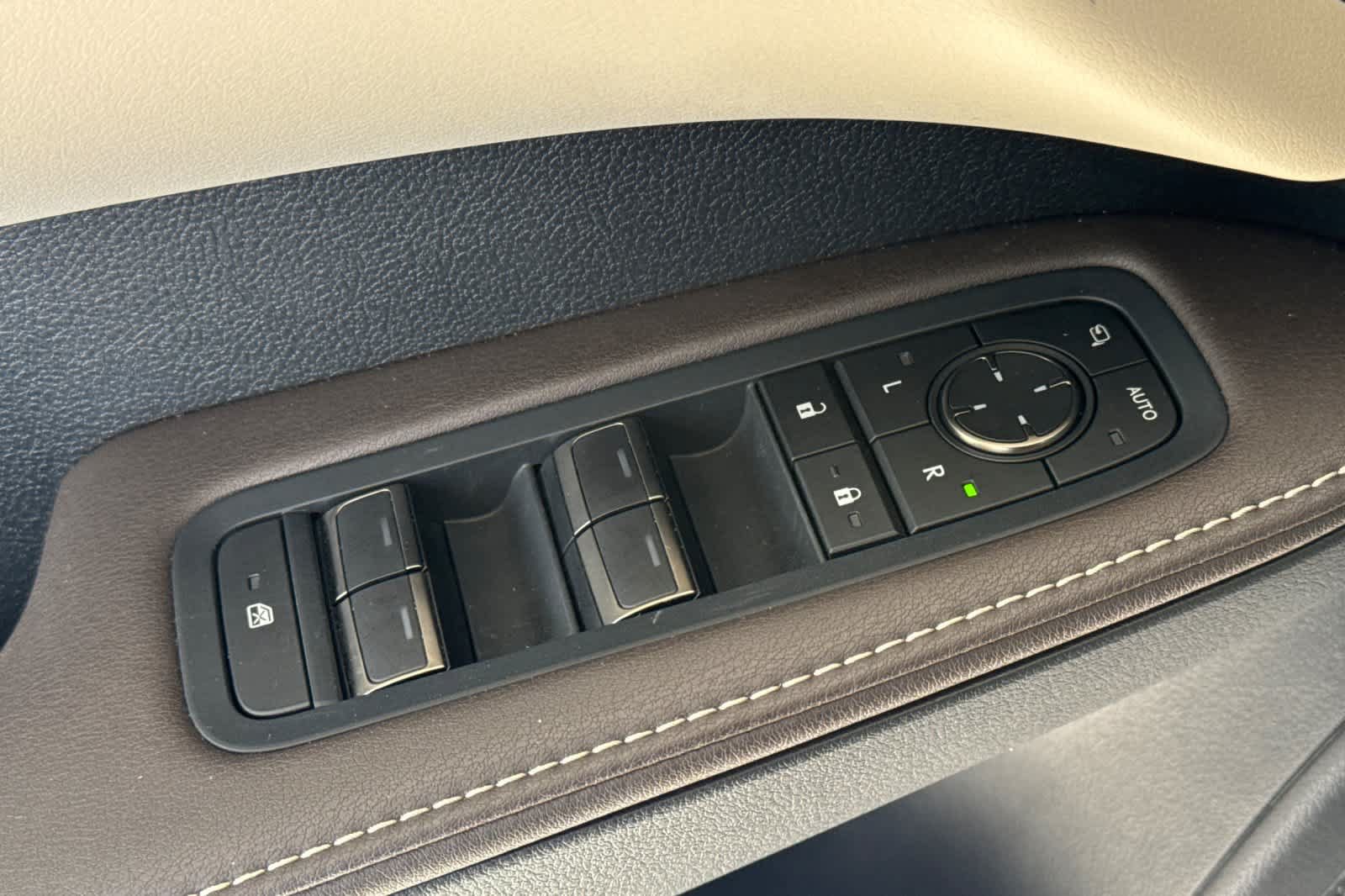 Used 2023 Lexus RX 350 AWD w/ Cold Area Package image 13
