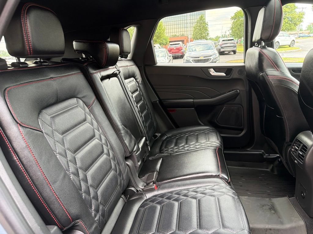 Used 2023 Ford Escape ST-Line Elite w/ Premium Technology Package AWD/4WD image 13