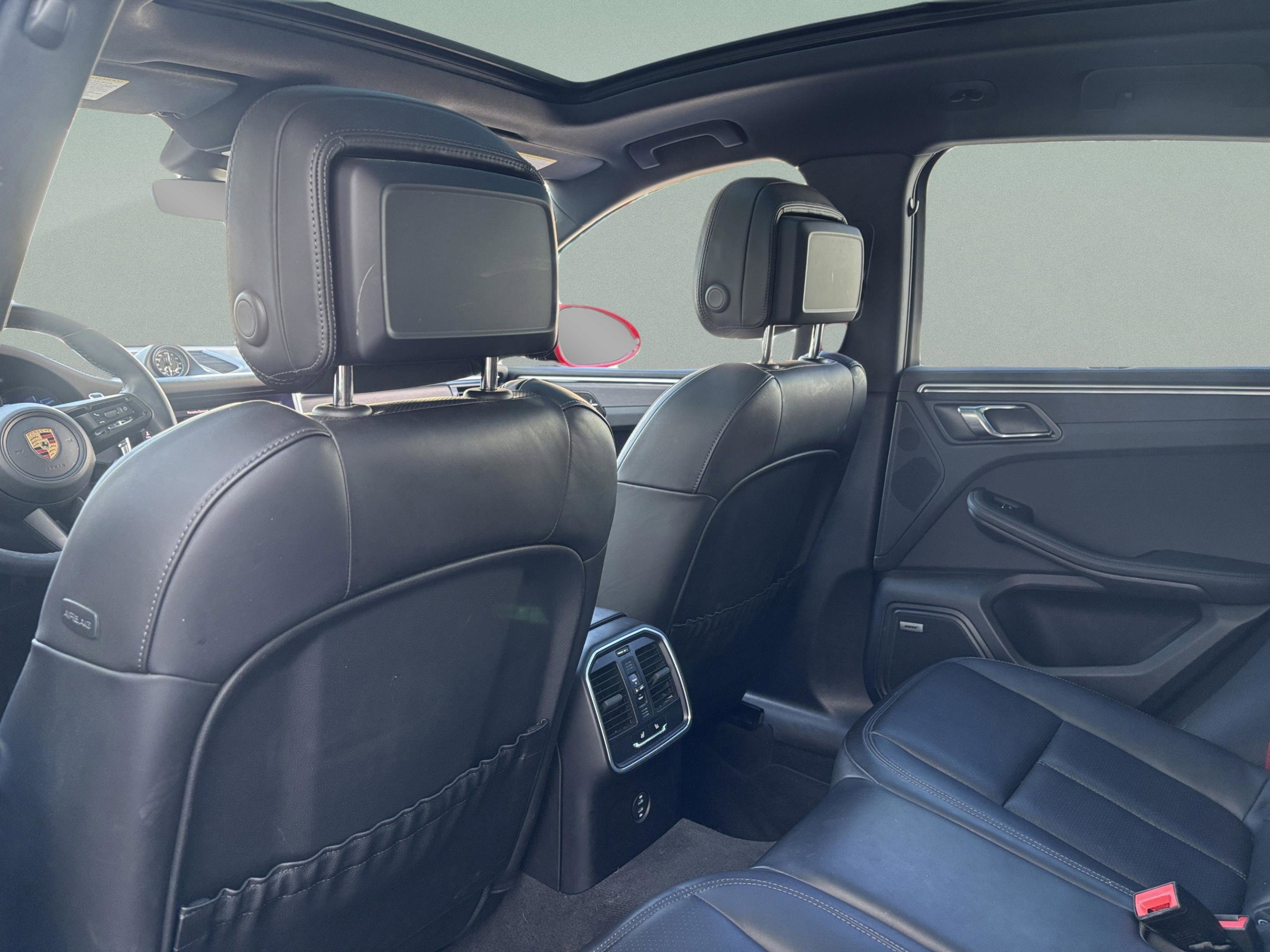 Used 2022 Porsche Macan GTS image 19