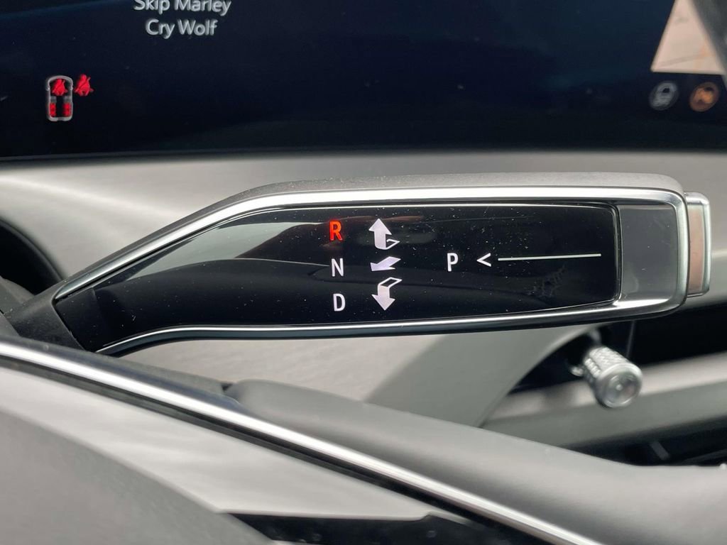 New 2026 Cadillac Vistiq Sport image 29