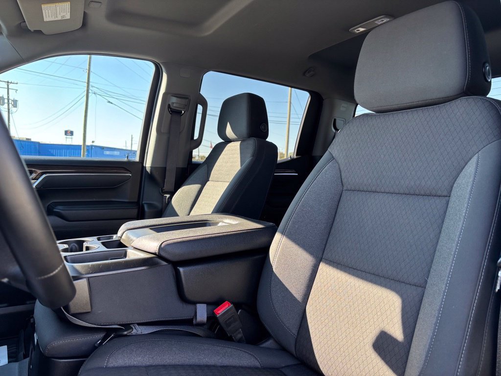 Used 2025 Chevrolet Silverado 1500 LT Trail Boss AWD/4WD image 12