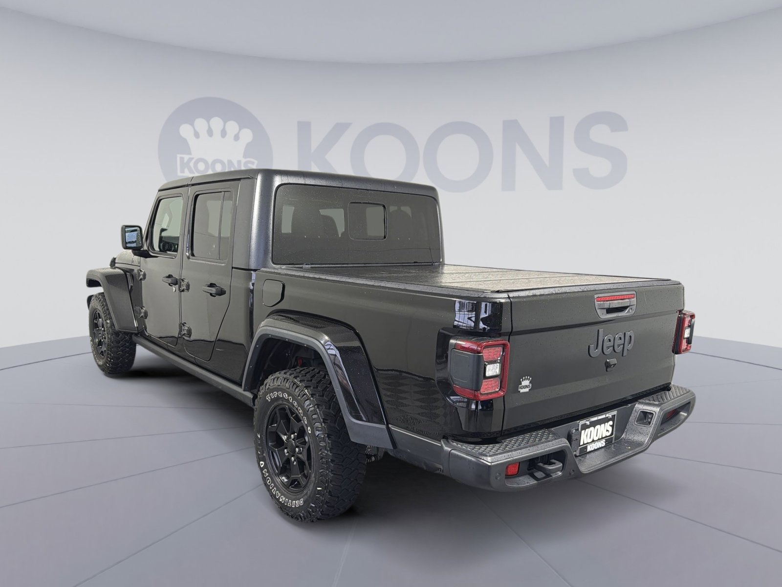 Used 2021 Jeep Gladiator Willys image 4
