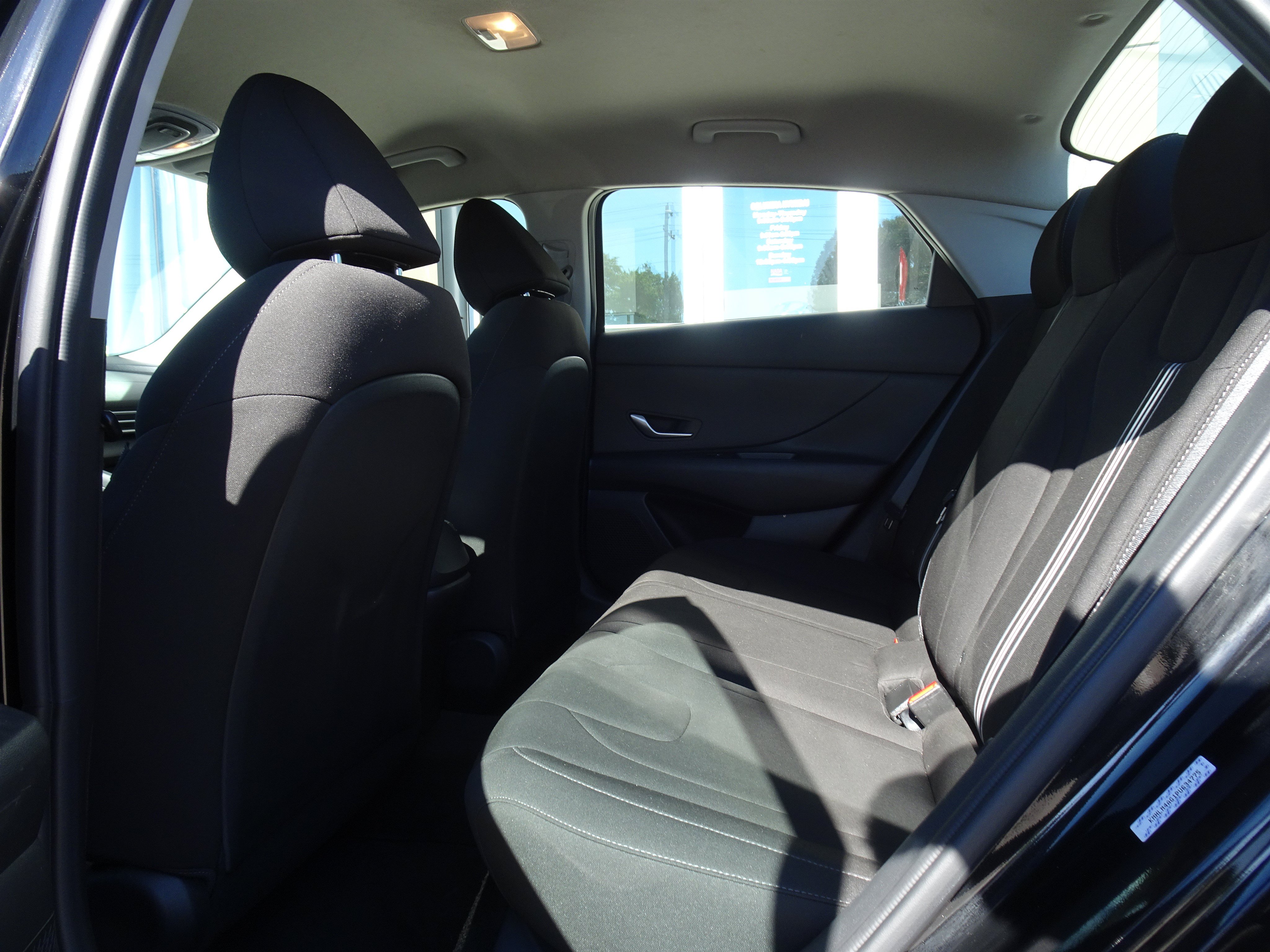 Used 2023 Hyundai Elantra SEL w/ Cargo Package FWD image 14