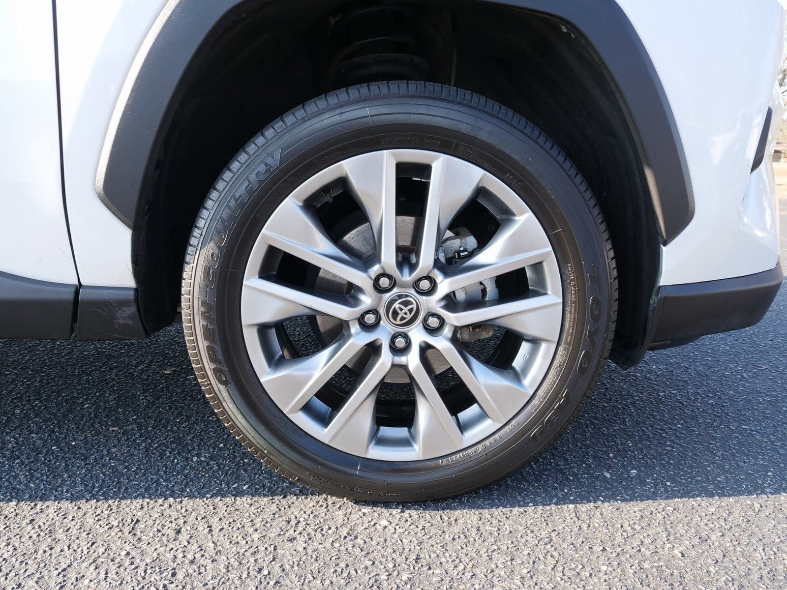 Used 2022 Toyota RAV4 XLE Premium image 10