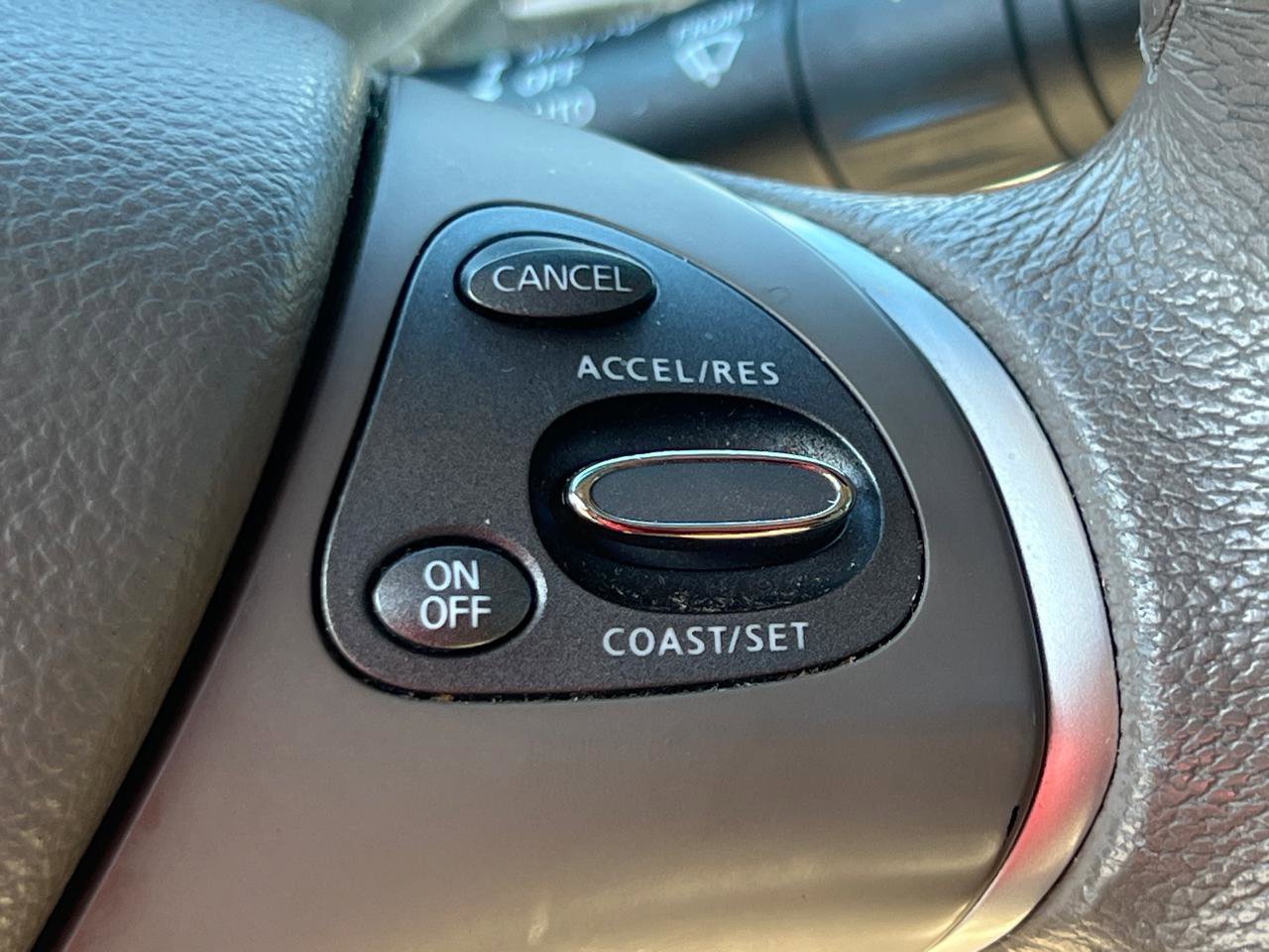 Used 2019 INFINITI Q70 Luxe RWD image 21