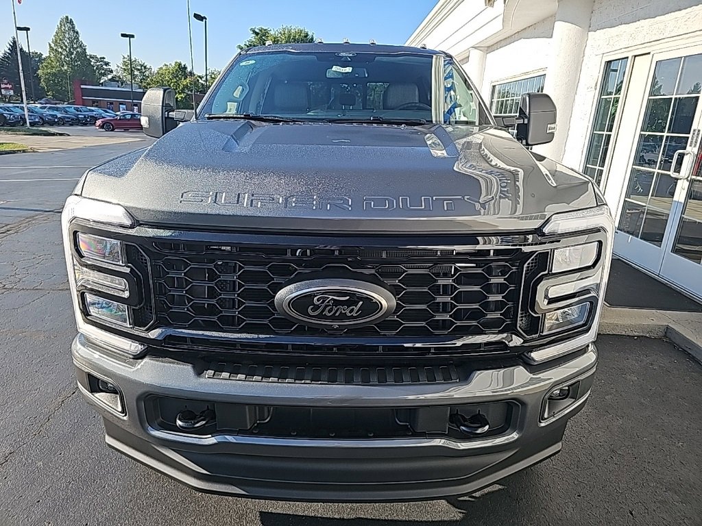 New 2026 Ford F250 XLT w/ XLT Premium Package image 3