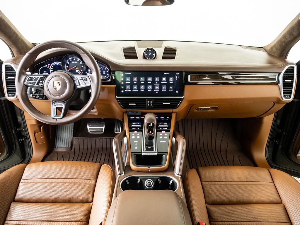 Certified 2023 Porsche Cayenne Turbo image 19
