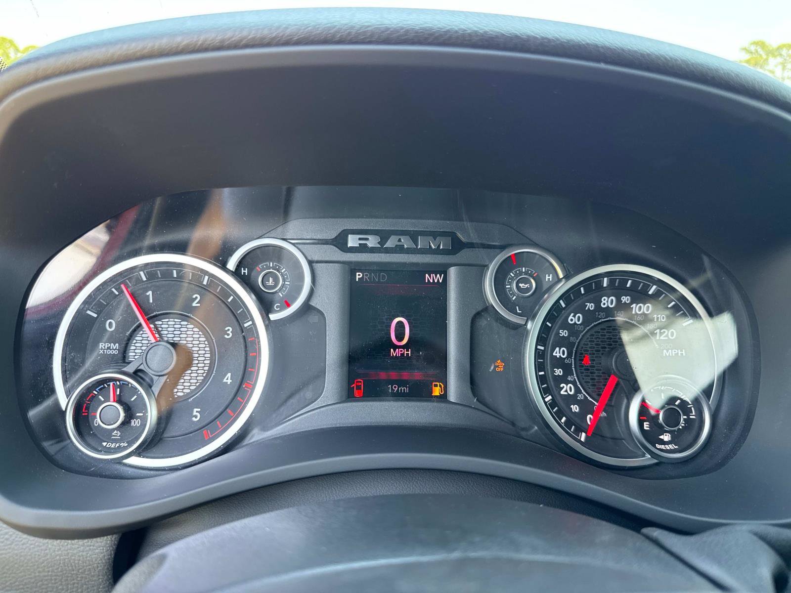 New 2026 RAM 3500 Big Horn AWD/4WD image 30