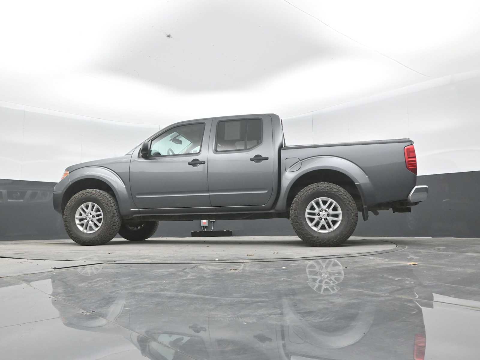 Used 2021 Nissan Frontier SV AWD/4WD image 23