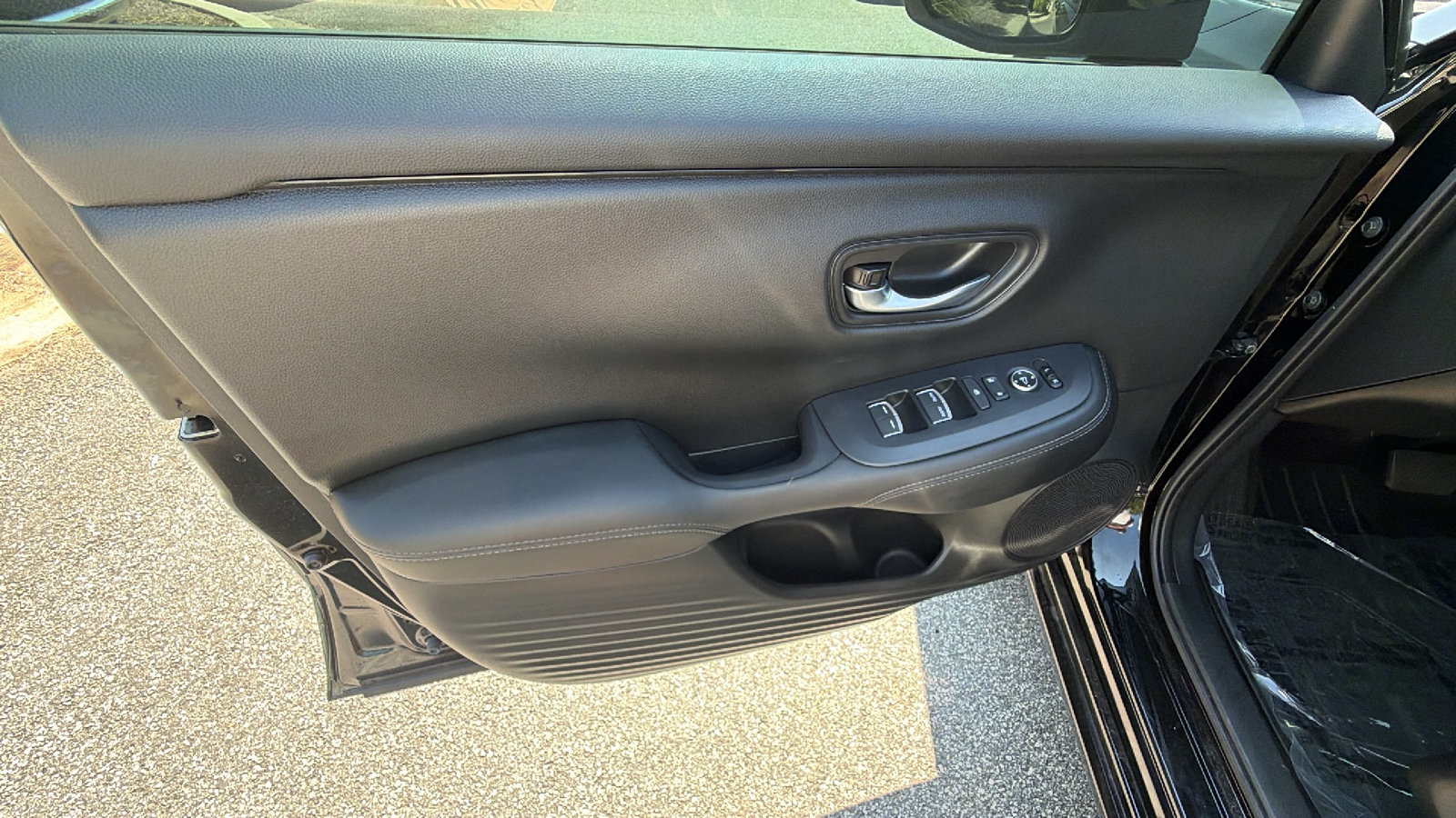 Used 2026 Honda HR-V EX-L image 14
