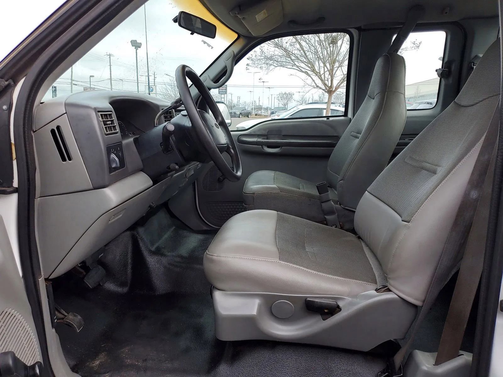 Used 2002 Ford F250 XL RWD image 8