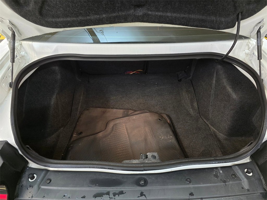 Used 2017 Dodge Challenger R/T w/ Blacktop Package image 13