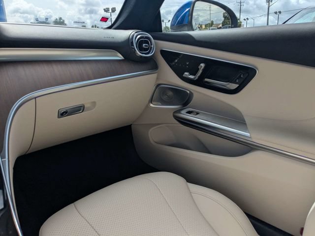 Used 2024 Mercedes-Benz CLE 300 4MATIC Coupe image 14
