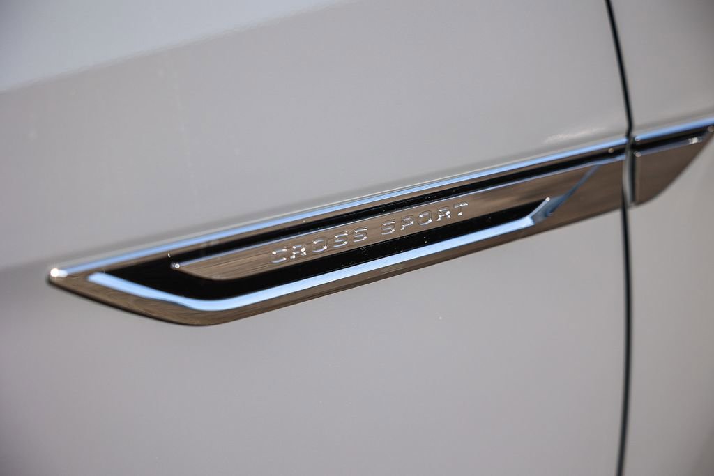 New 2026 Volkswagen Atlas Cross Sport SE image 15