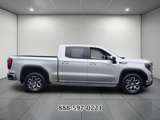 Used 2022 GMC Sierra 1500 SLE w/ X31 Off-Road Package AWD/4WD image 6