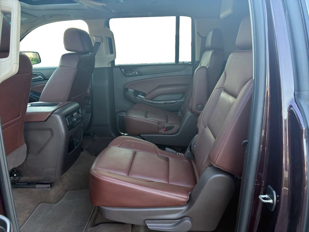 Used 2017 Chevrolet Suburban Premier AWD/4WD image 27