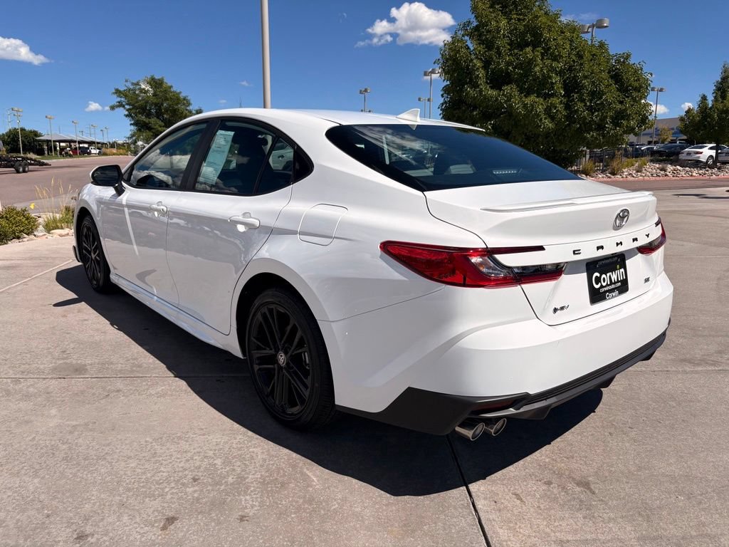 Used 2026 Toyota Camry SE FWD image 5