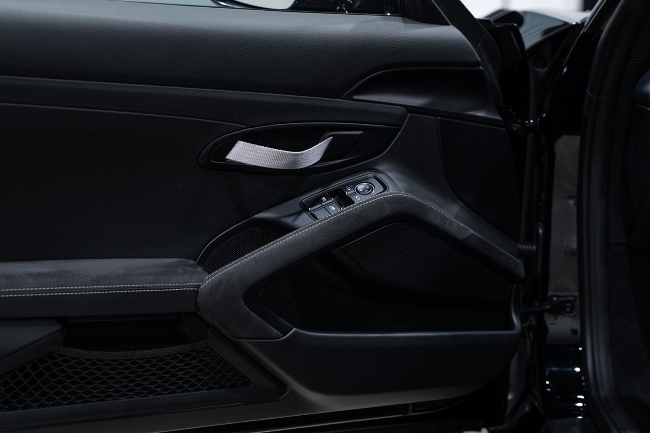 Used 2019 Porsche 911 GT3 RS RWD image 25