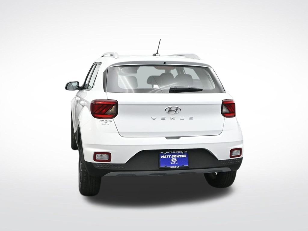 New 2026 Hyundai Venue SEL FWD image 5