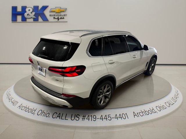 Used 2024 BMW X5 xDrive40i AWD/4WD image 9