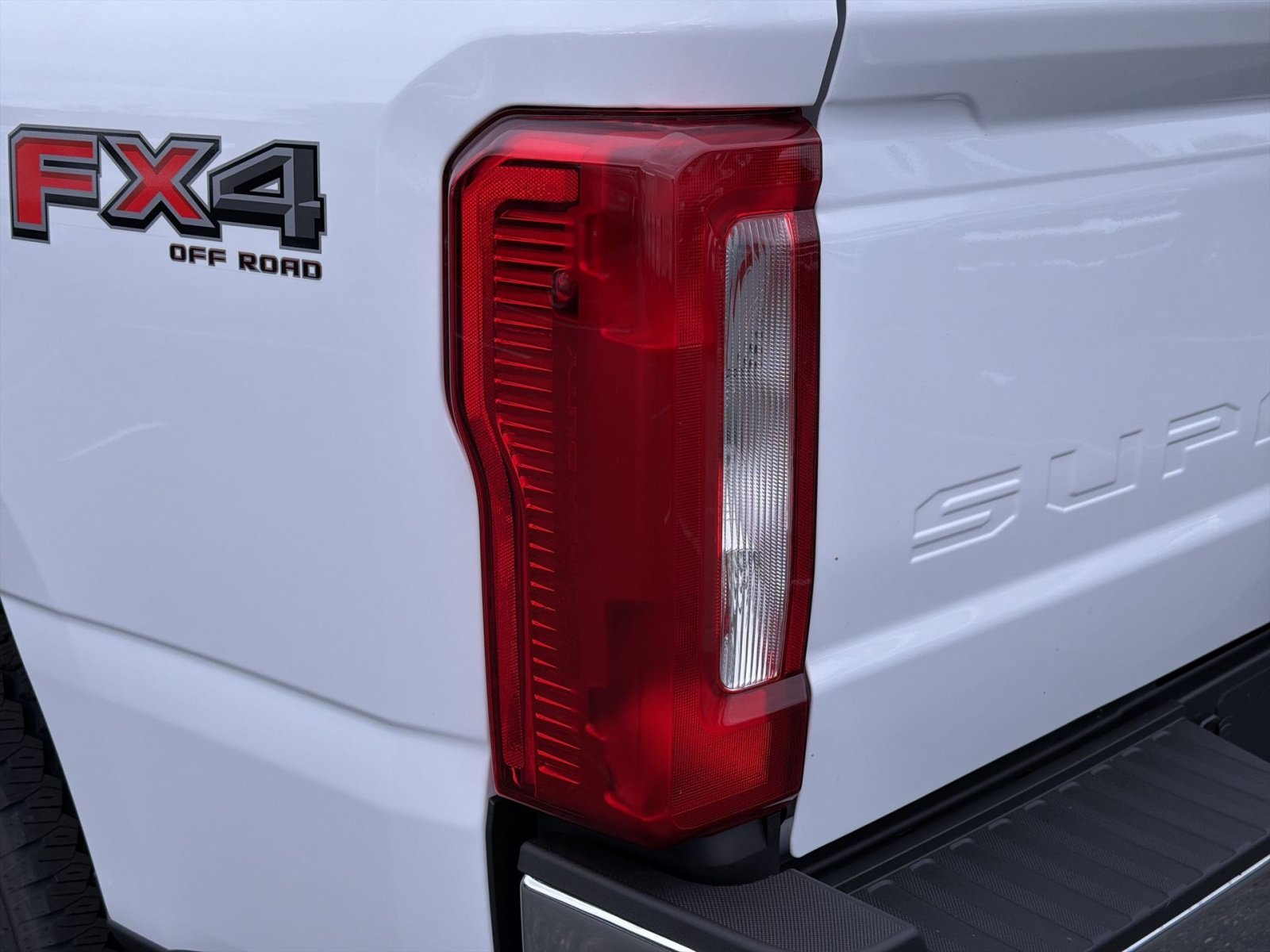 New 2027 Ford F350 XL w/ FX4 Off-Road Package AWD/4WD image 17