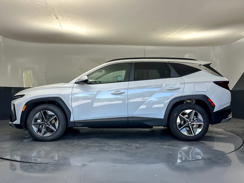 Used 2025 Hyundai Tucson SEL FWD image 6