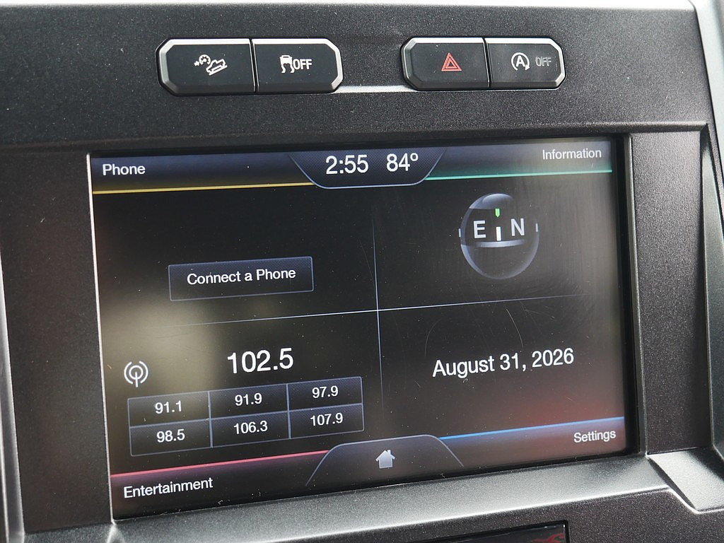 Used 2015 Ford F150 XLT w/ Equipment Group 302A Luxury AWD/4WD image 38