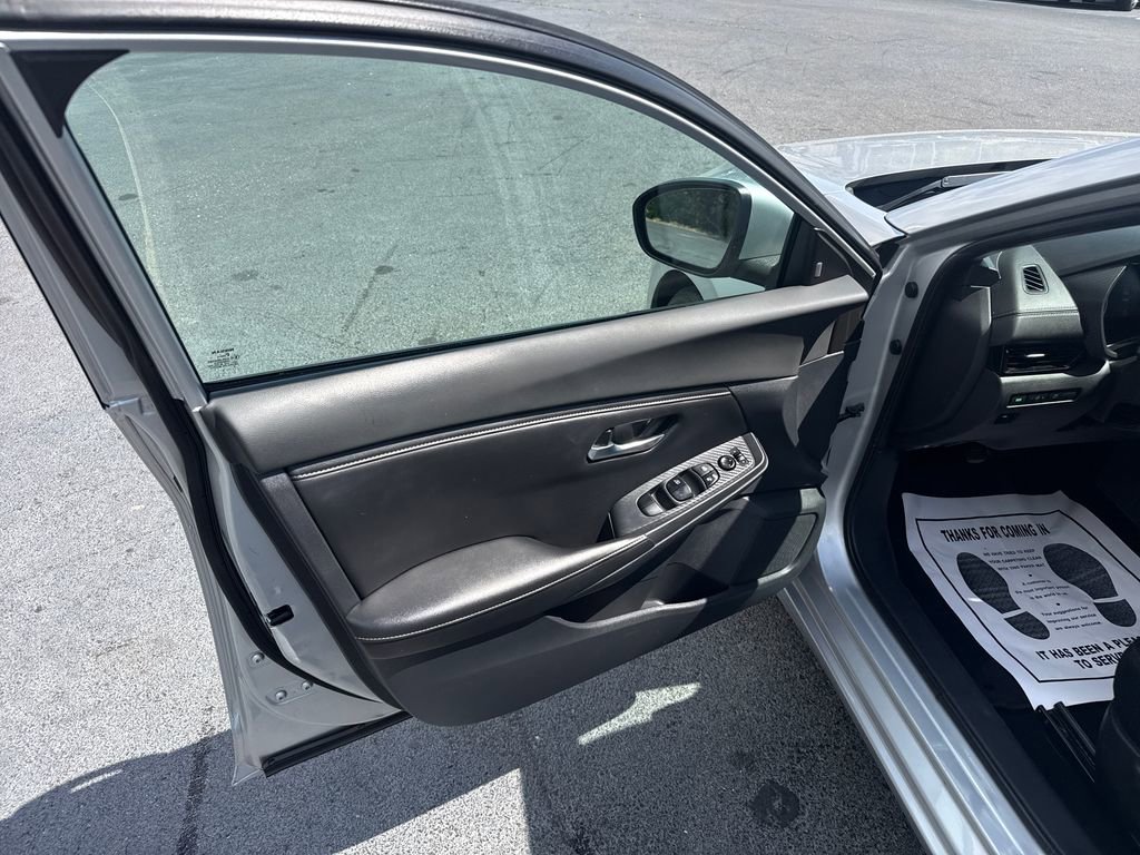 Used 2021 Nissan Sentra SV FWD image 10