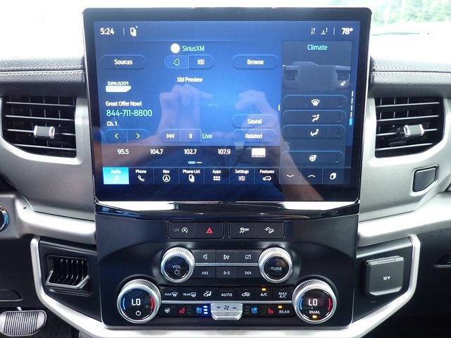 Used 2024 Ford Expedition XLT AWD/4WD image 29