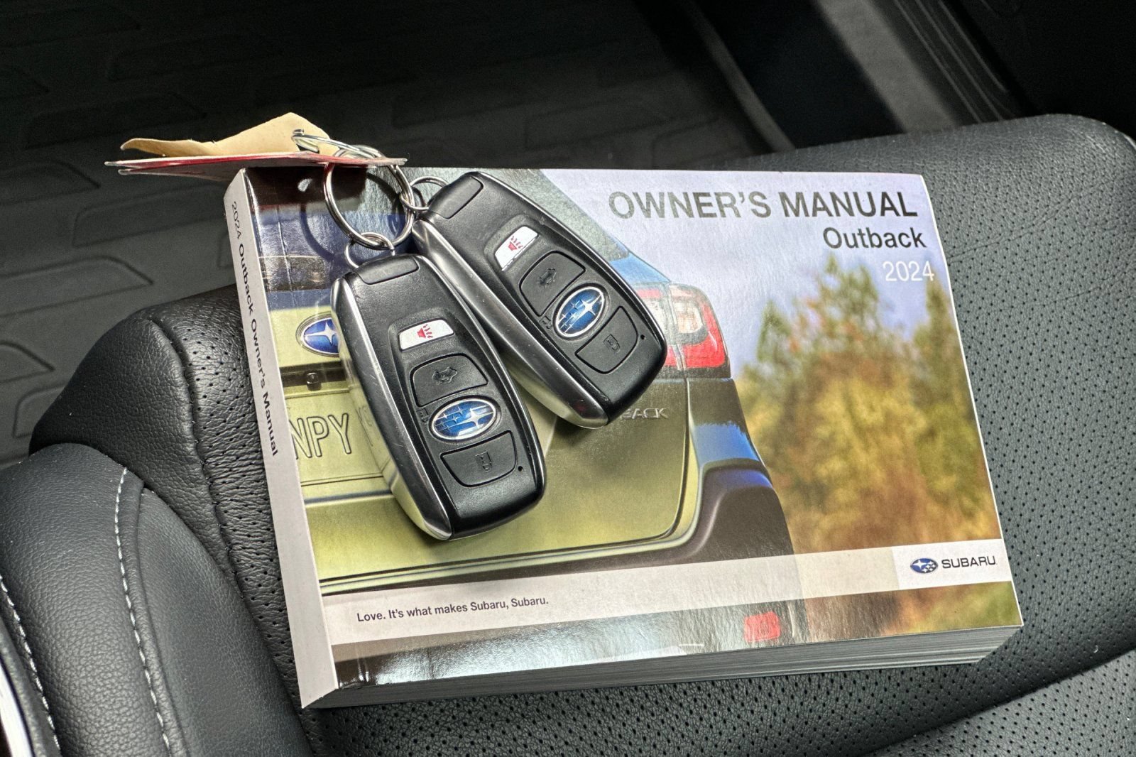 Used 2024 Subaru Outback Limited AWD/4WD image 12