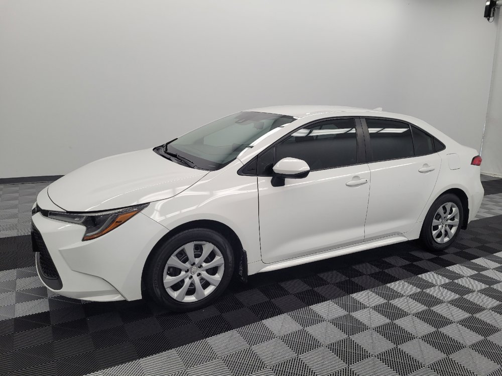 Used 2022 Toyota Corolla LE FWD image 2