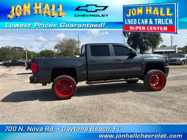 Used 2018 Chevrolet Silverado 1500 LT w/ All Star Edition AWD/4WD image 16