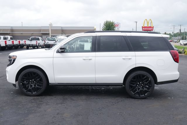New 2027 Ford Expedition Platinum w/ Stealth Performance Package AWD/4WD image 9