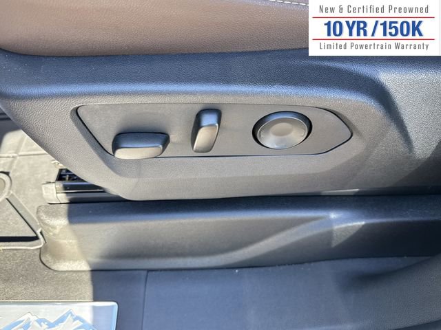 Used 2025 Chevrolet Tahoe High Country image 17