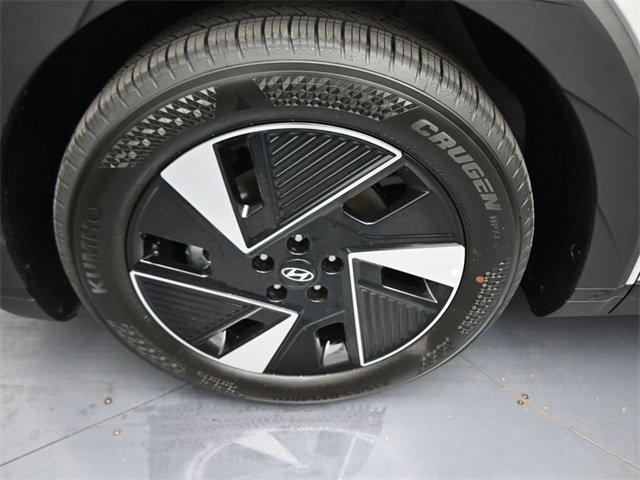 New 2025 Hyundai Ioniq 5 SE image 19