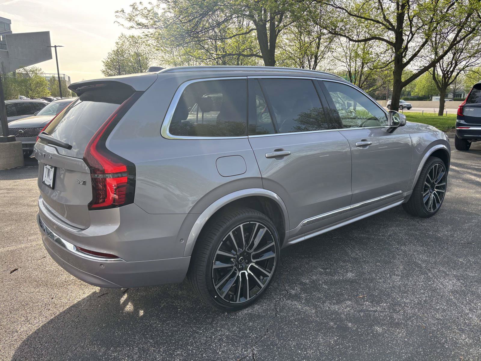 New 2026 Volvo XC90 B6 Plus w/ Protection Package Premier AWD/4WD image 5