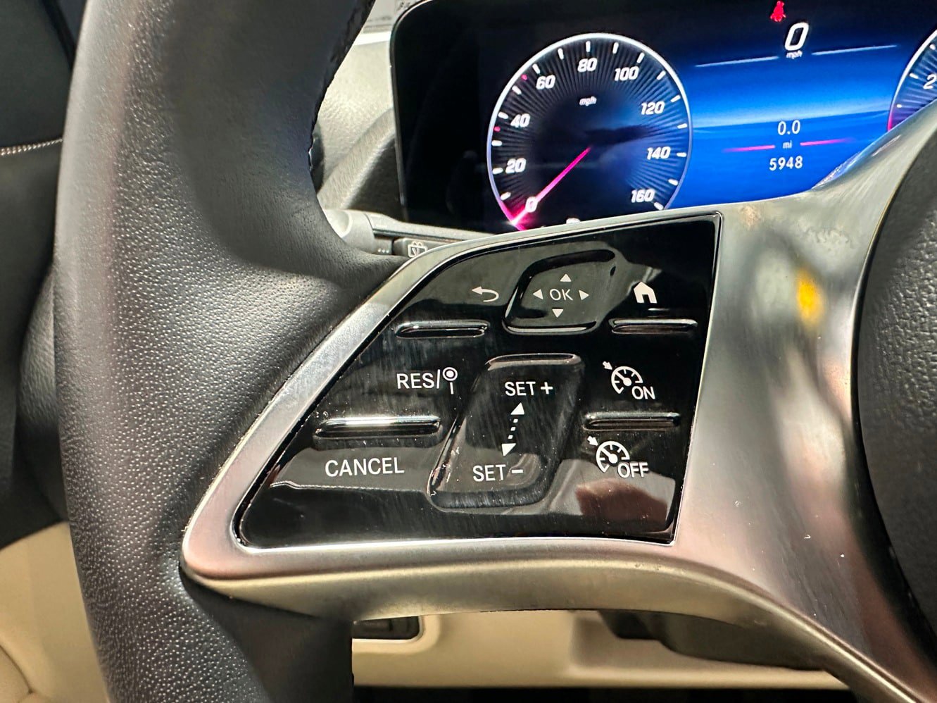 Certified 2025 Mercedes-Benz GLA 250 4MATIC w/ Exclusive Package image 19