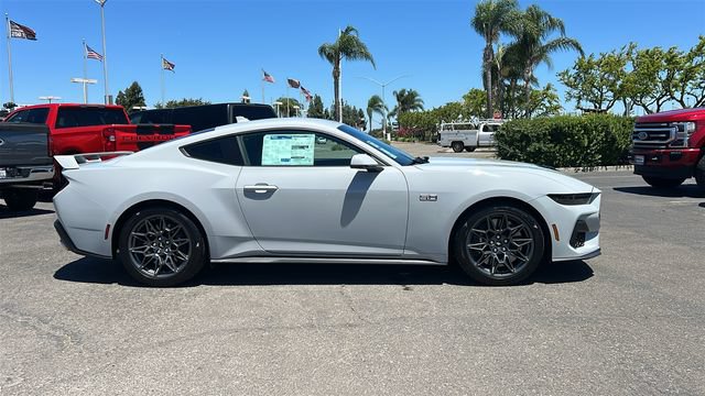 New 2026 Ford Mustang GT Premium w/ GT Performance Package RWD image 2