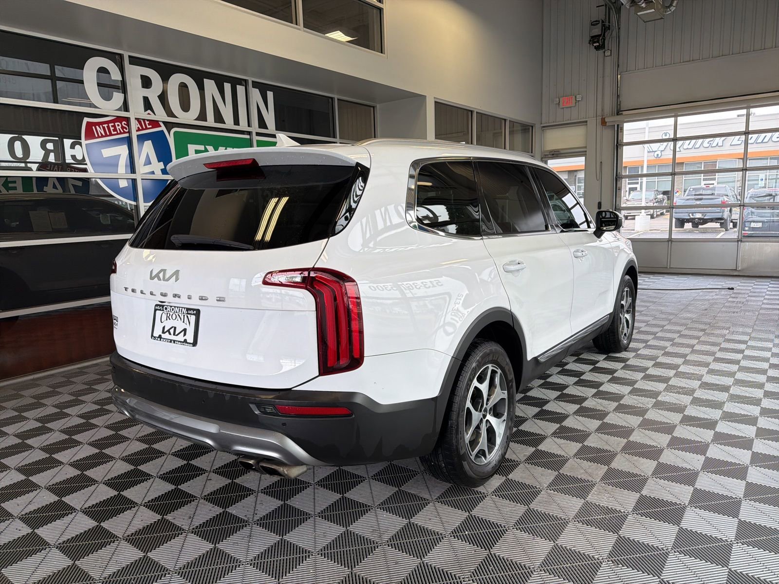 Used 2022 Kia Telluride EX image 6
