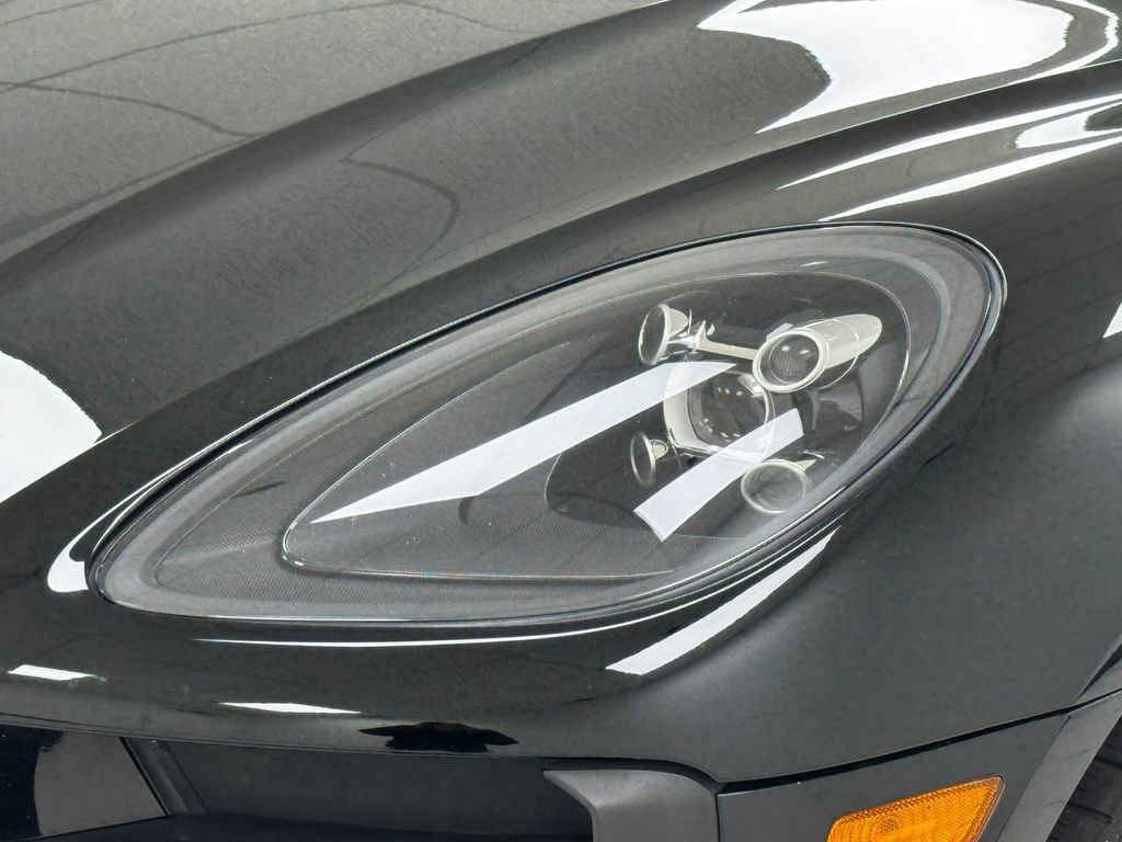 Used 2019 Porsche Macan image 32