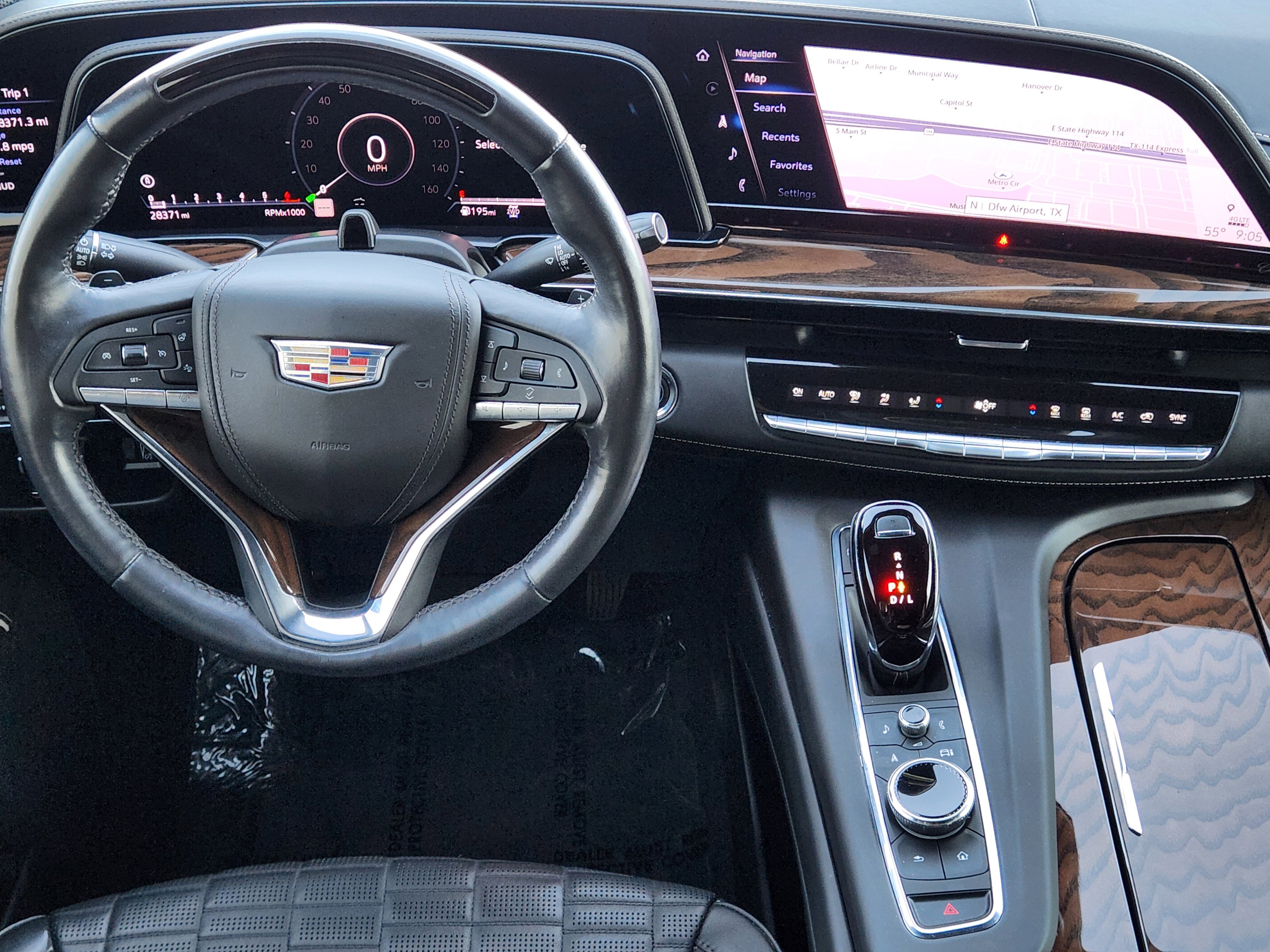 Used 2023 Cadillac Escalade Sport Platinum w/ LPO, ONYX Package image 27