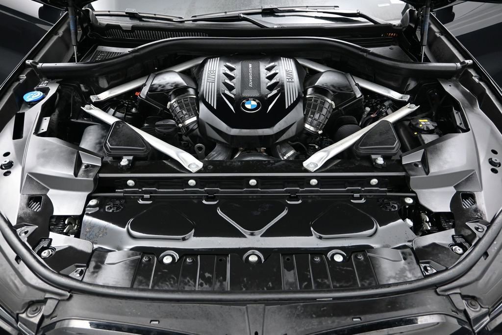Used 2023 BMW X6 M50i w/ Dynamic Handling Package AWD/4WD image 24