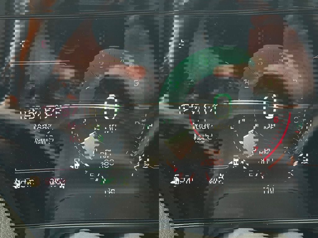 New 2026 GMC Yukon Denali w/ Sun & Power Step Package image 23