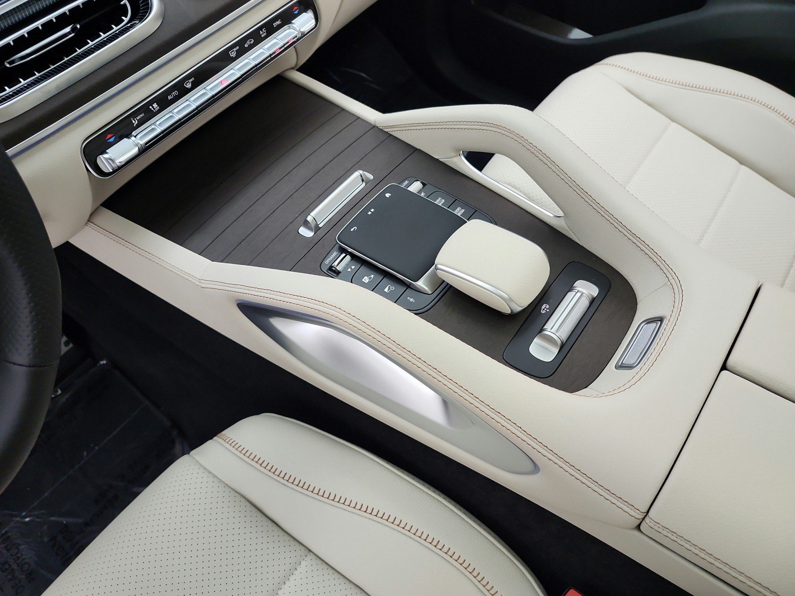 New 2027 Mercedes-Benz GLE 450 4MATIC image 9