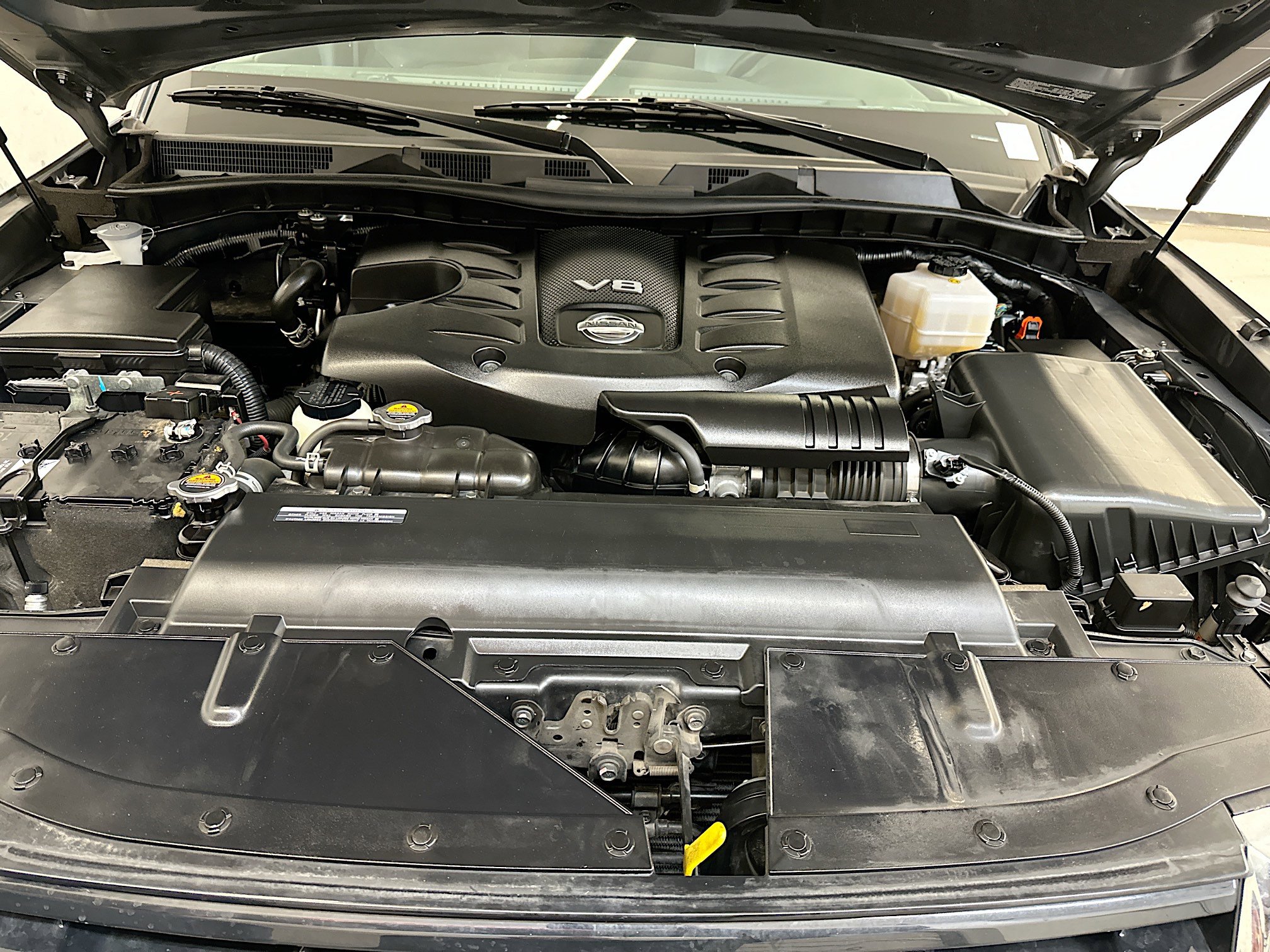 Used 2024 Nissan Armada SL image 37